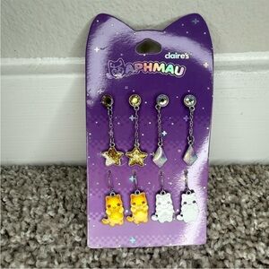 APMHAU Cat and Star Earrings - Yellow, White, and Silver